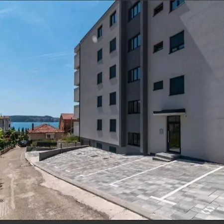 Apartment Luxury Viktoria *