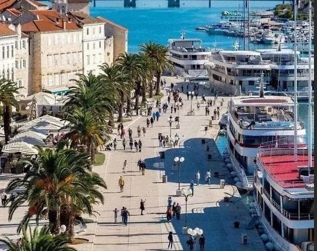 Luxury Viktoria Трогир